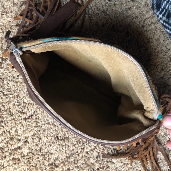 Cowhide fringe wristlet - Picture 3 of 3